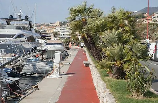 Casa Delle Ginestre Bike Aparthotel San Remo